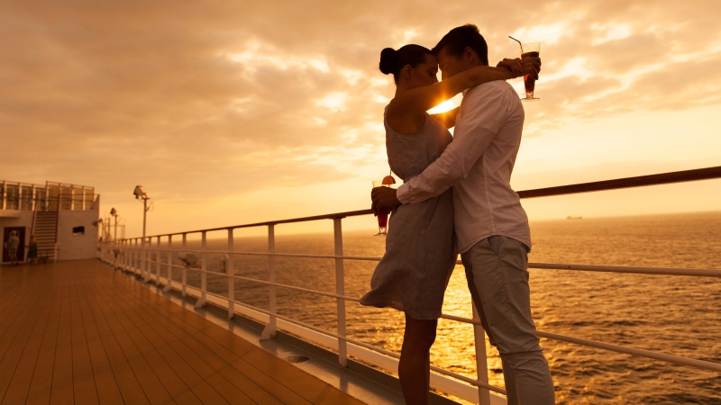 Honeymoon Cruise Tips for Loved Up Newlyweds