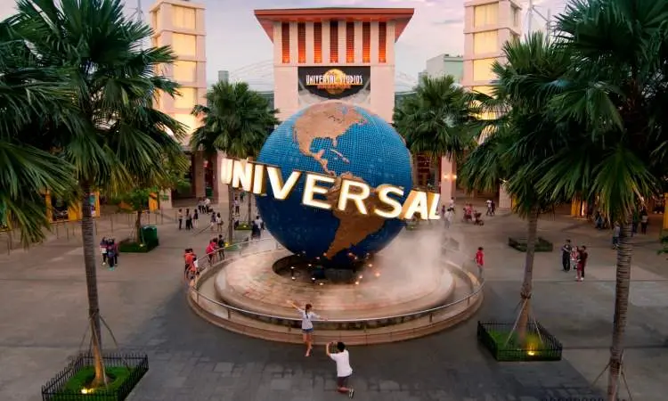 Universal Studios Singapore: A Must-Visit Destination for Thrill-Seekers and Movie Enthusiasts