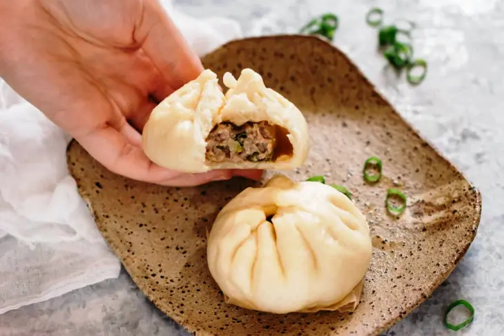 Osaka Food Tour: Butaman - Steamed Pork Buns